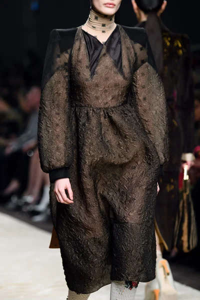 Look 103